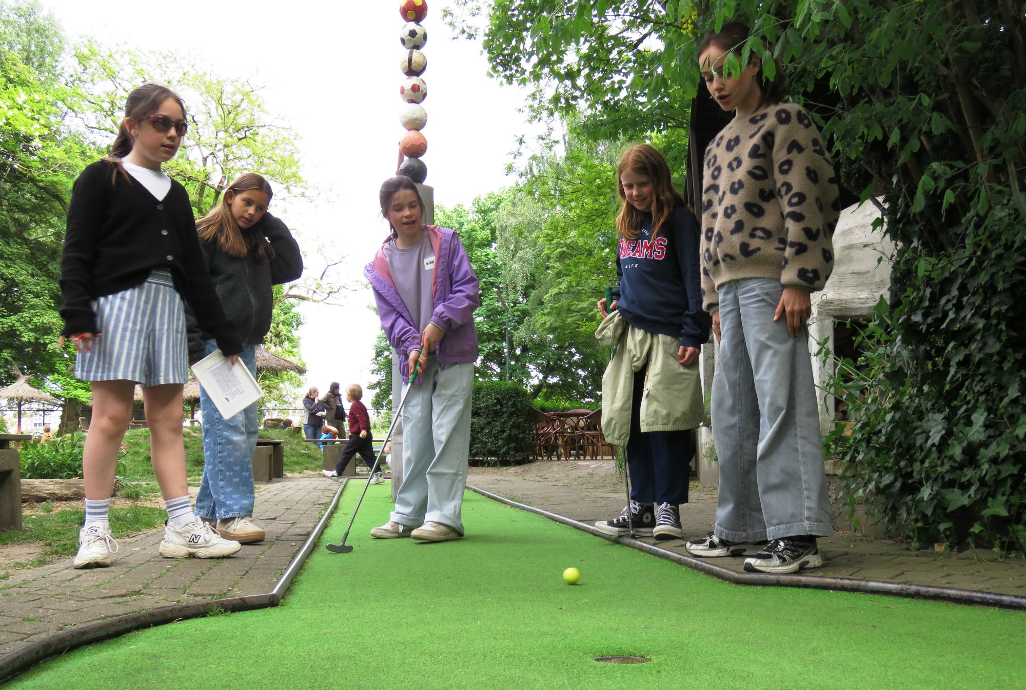 Vormelingen 2025 - Minigolf om samen de dag af te sluiten