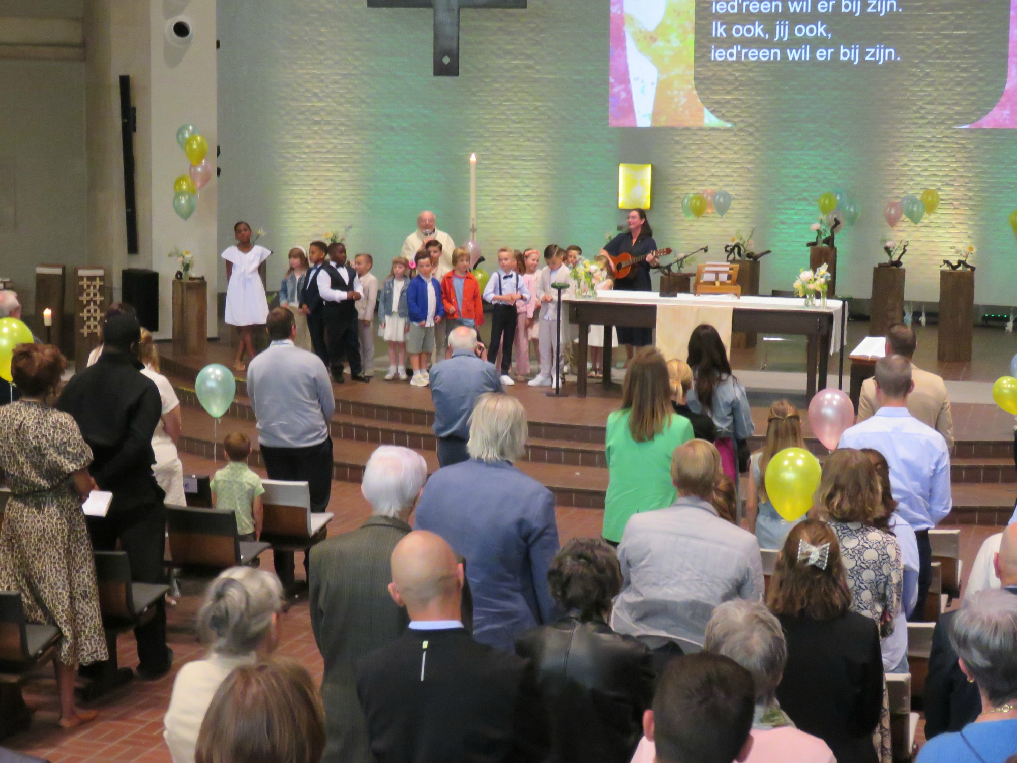 Eerste communie 2025 | Het evangelie door priester Paul Scheelen over de barmhartige Samaritaan